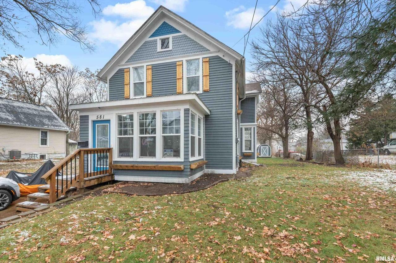 581 20th Ave., Rock Island, IL 61201