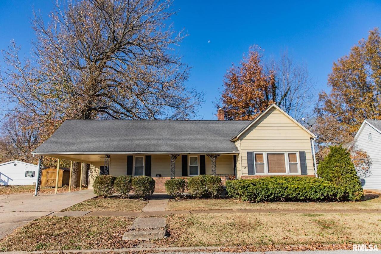 419 N 21st St., Herrin, IL 62948