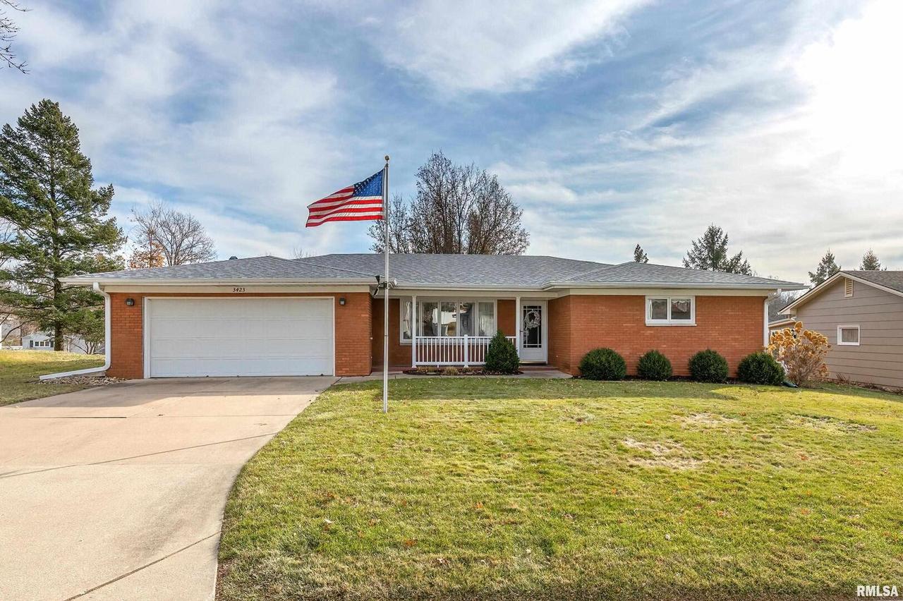 3423 21st St., Rock Island, IL 61201