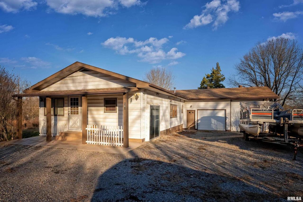 160 Janeal Dr., Goreville, IL 62939