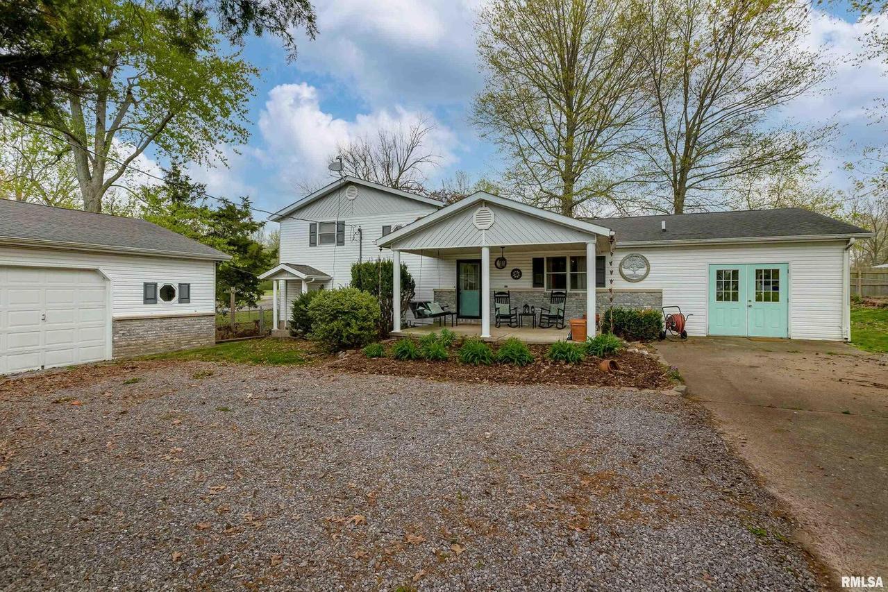 306 N Smith St., Galatia, IL 62935