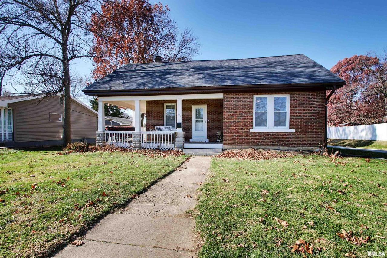 1012 S 20th St., Quincy, IL 62301
