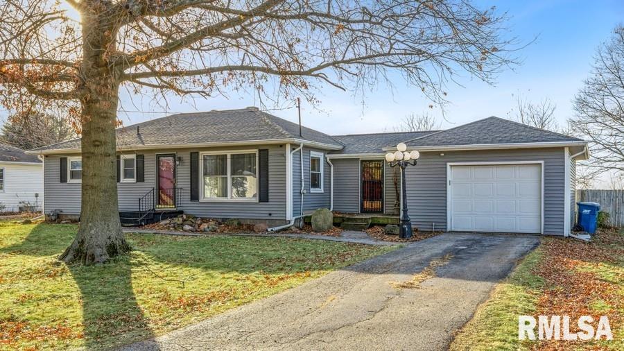 107 N 4th Ave., Sherrard, IL 61281