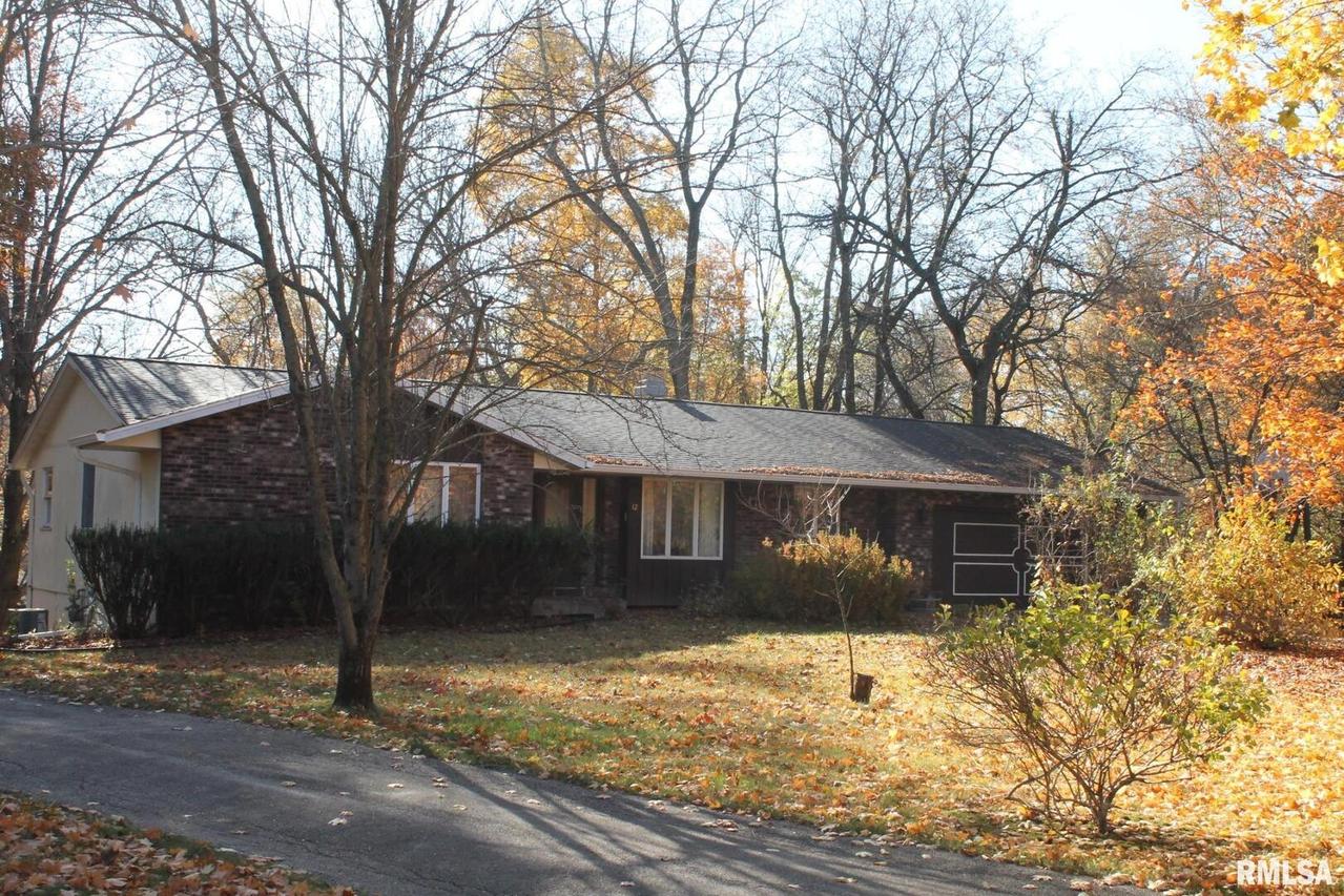 12 Timber Ln., Geneseo, IL 61254