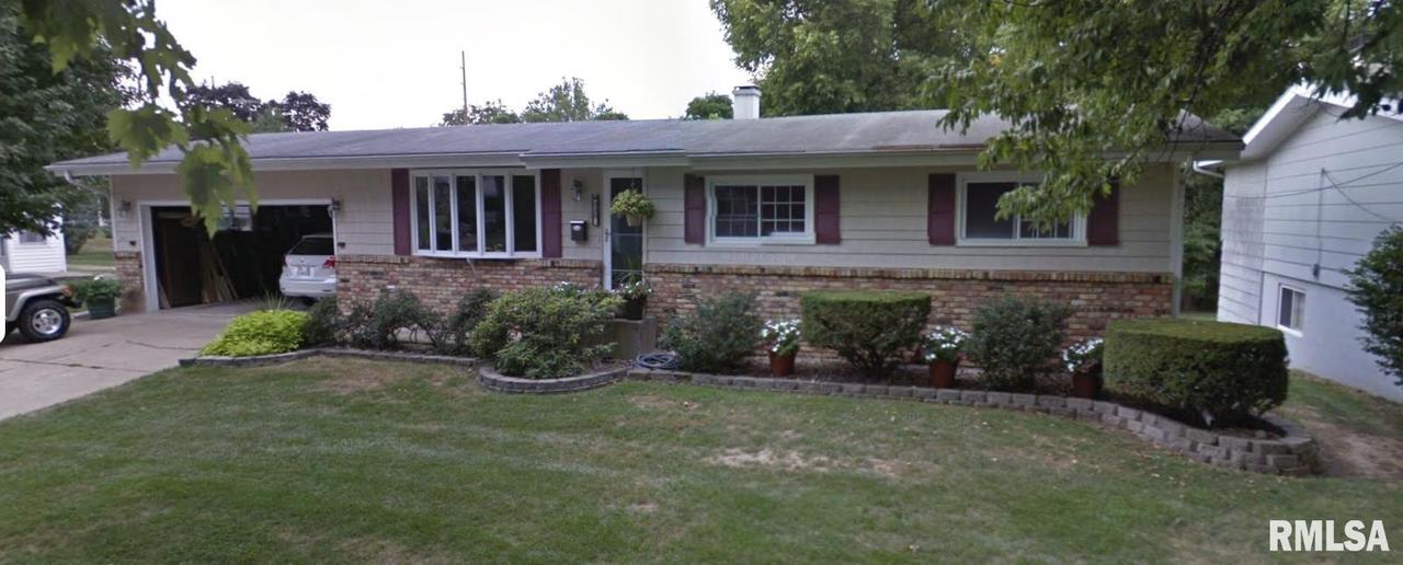 320 26th Avenue Ct., Moline, IL 61265