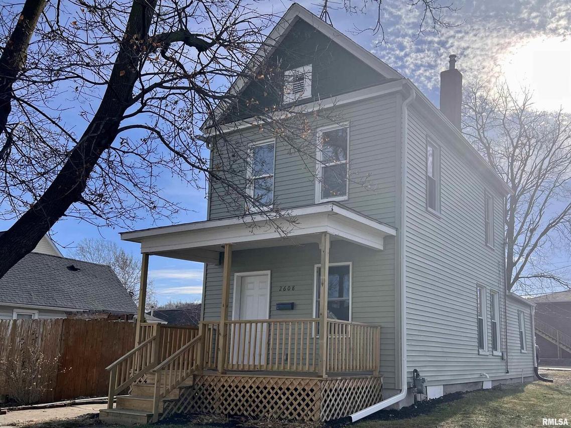 2608 5 1/2 Ave., Rock Island, IL 61201