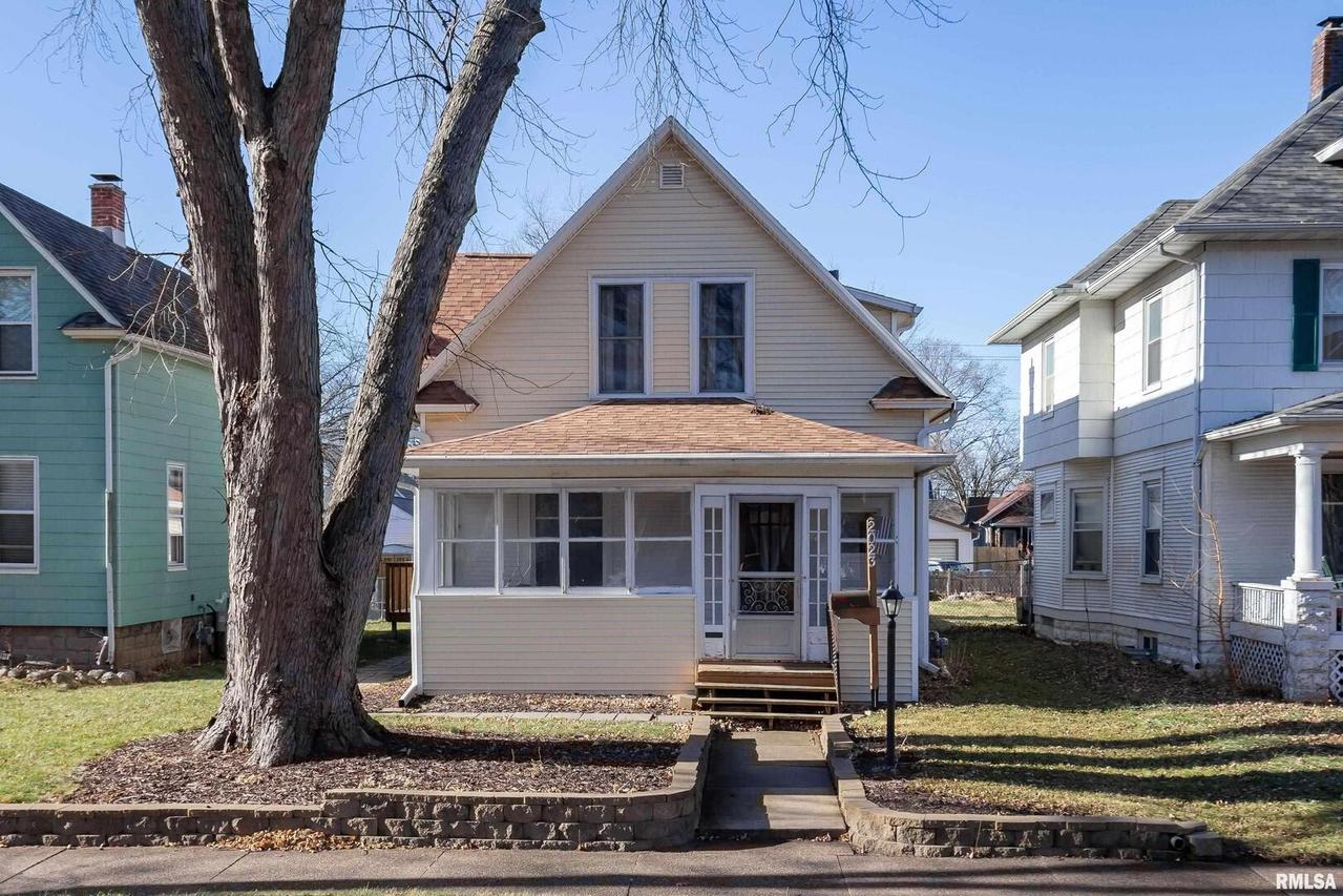 2023 15th St., Moline, IL 61265