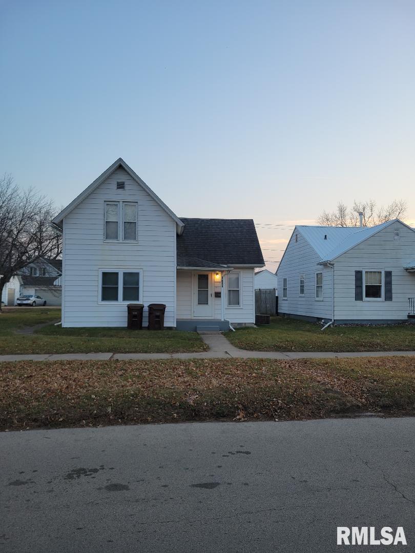 1108 15th Ave., Fulton, IL 61252