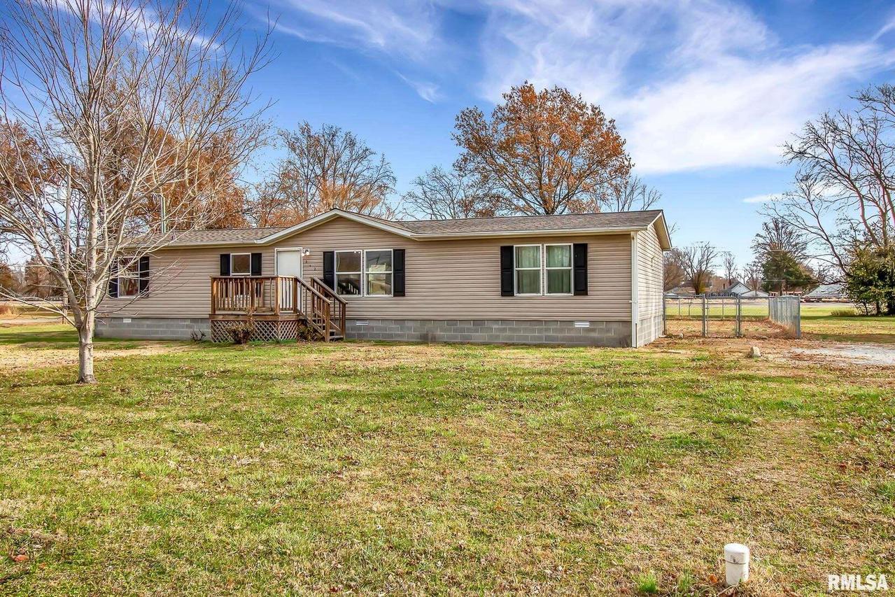 342 N Walnut St., Duquoin, IL 62832