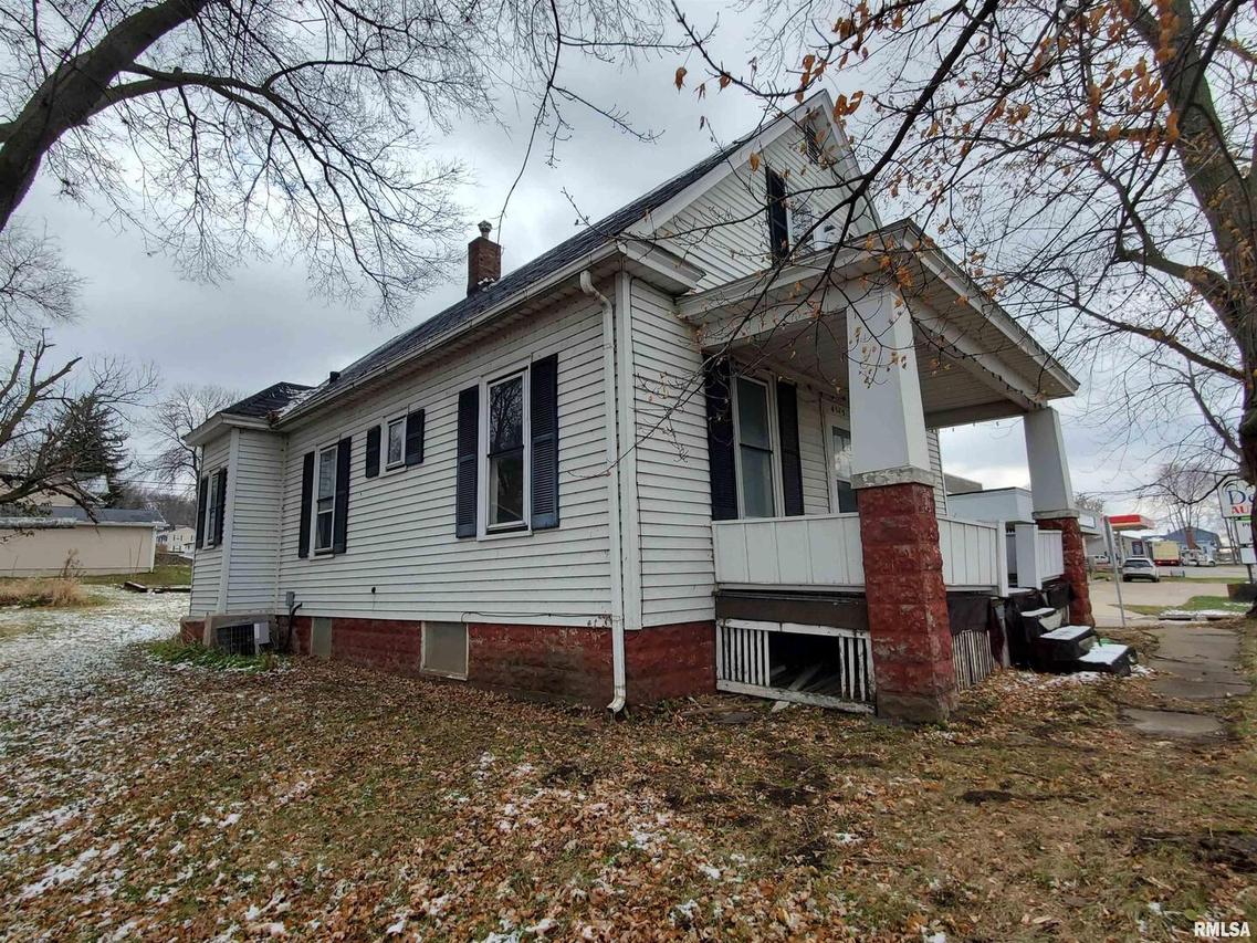 4345 11th St., Rock Island, IL 61201