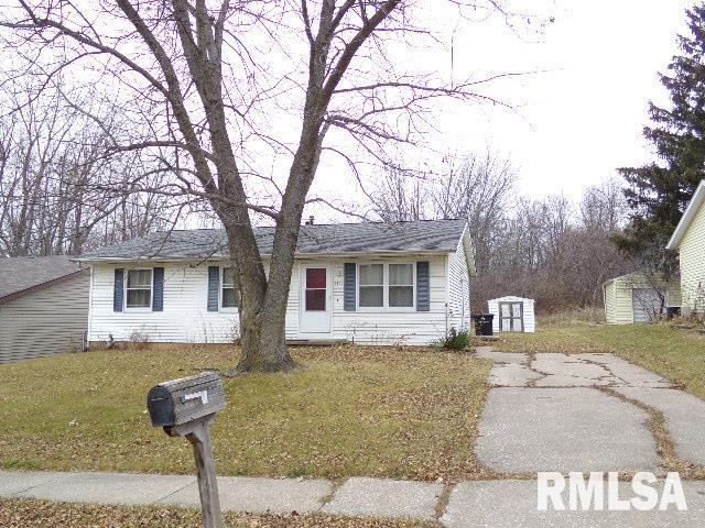 1305 101st Avenue Ct., Rock Island, IL 61201