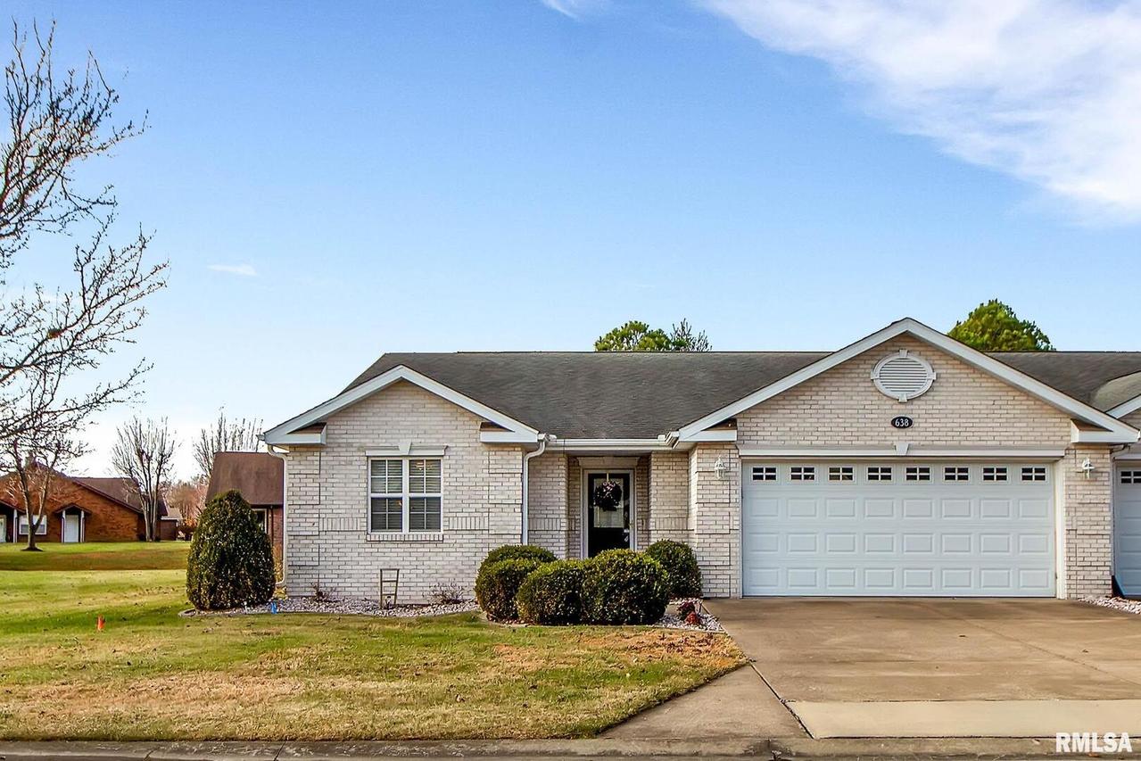 638 Lake Harbor Dr., Marion, IL 62959