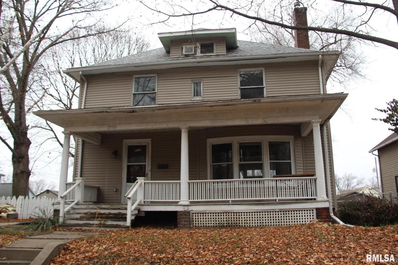 2515 7th Ave., Moline, IL 61265