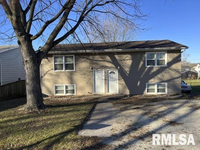 215 4th St., Colona, IL 61241
