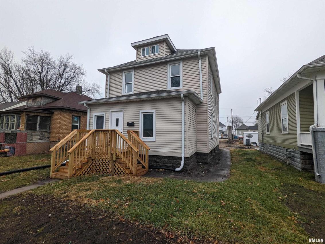 1438 18th St., East Moline, IL 61244