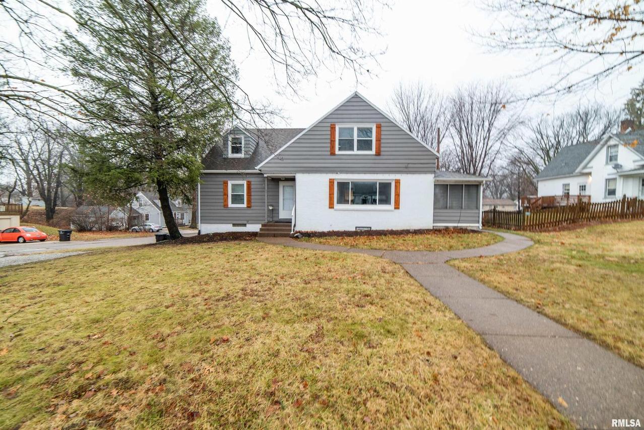 2224 24th St., Rock Island, IL 61201