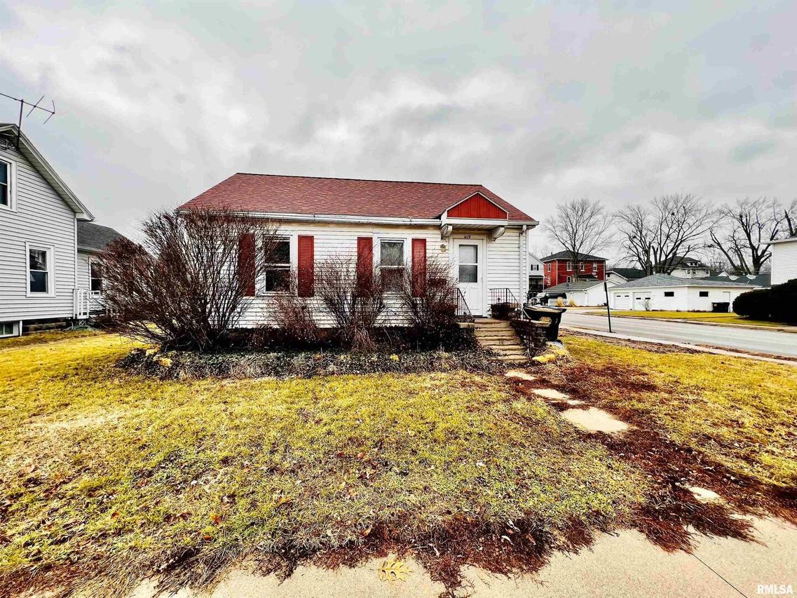 419 13th Ave., Fulton, IL 61252