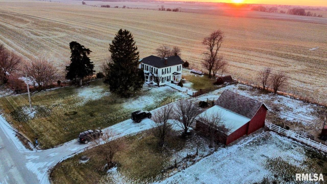 1556 270th St., Sherrard, IL 61281