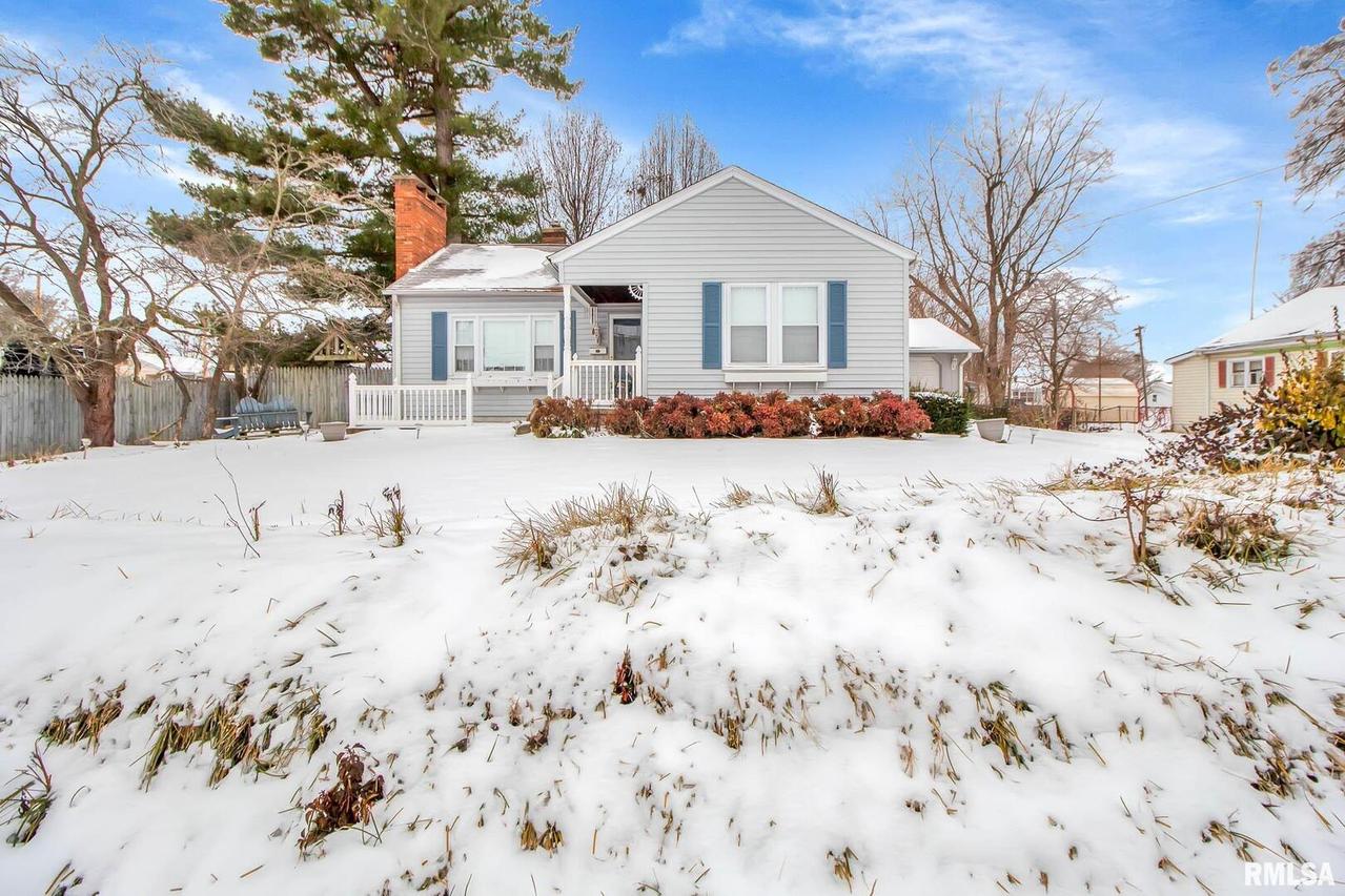 1204 N Van Buren St., Marion, IL 62959