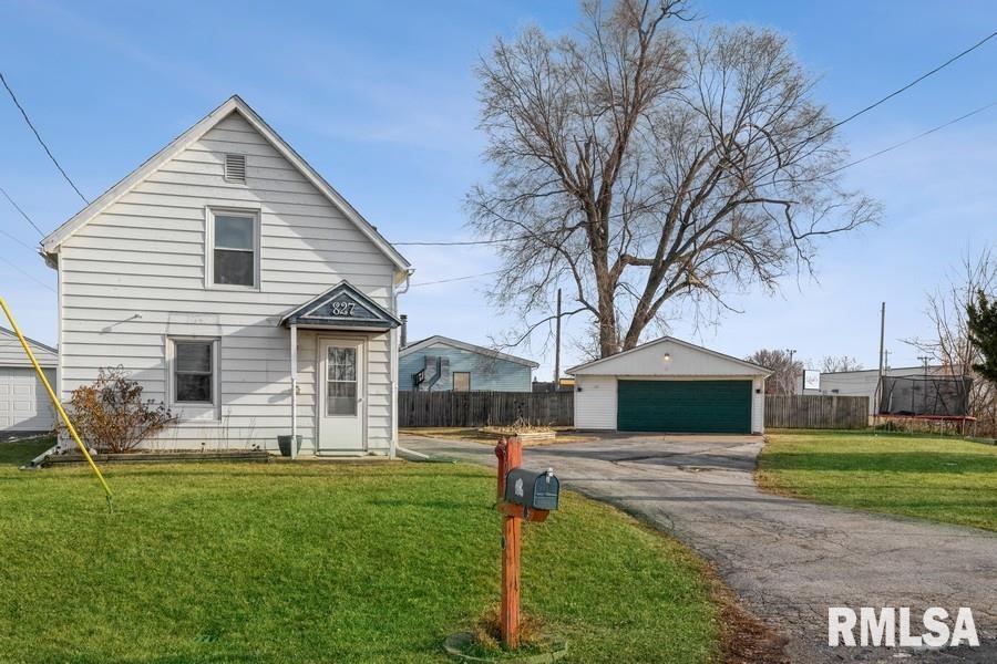 827 W 13th St., Milan, IL 61264