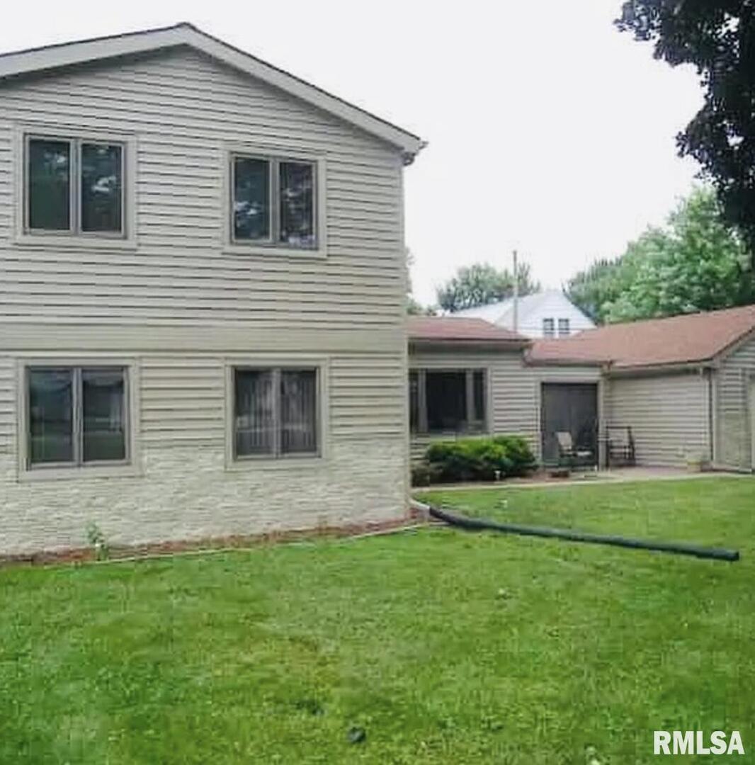 4218 18th Ave., Moline, IL 61265