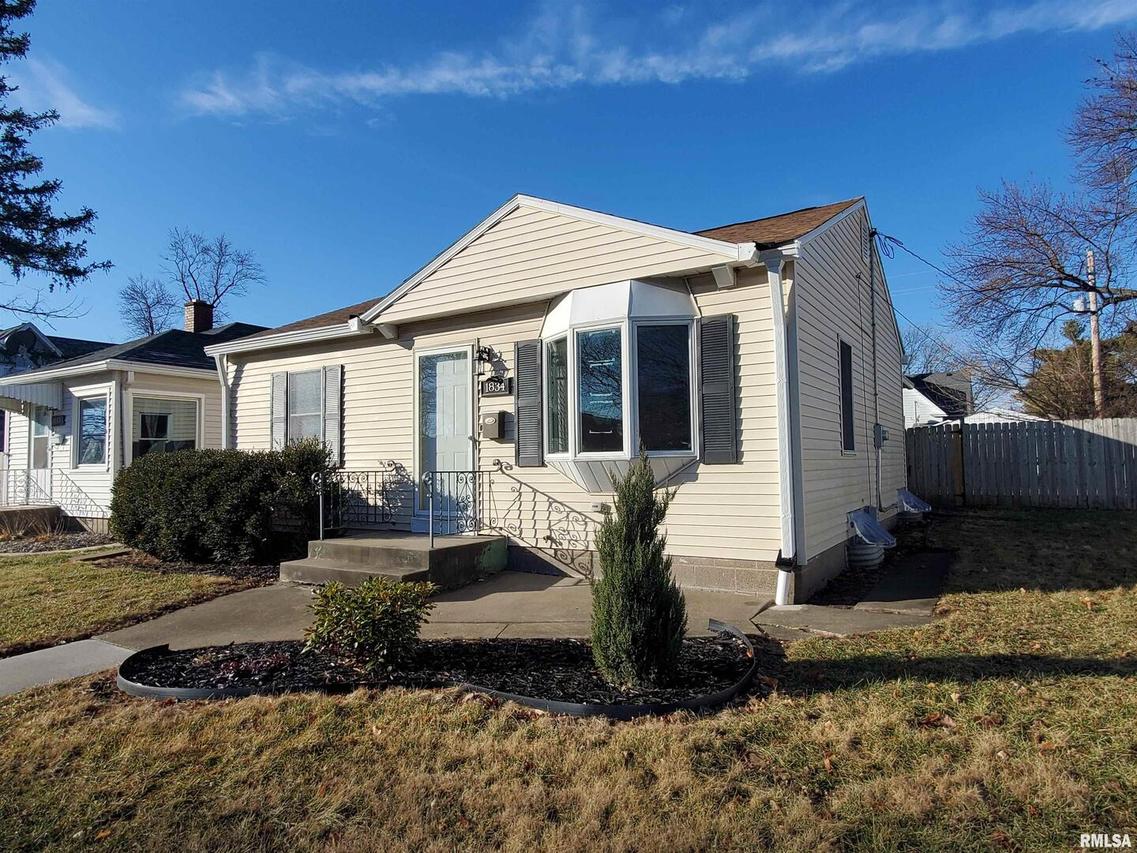 1834 39th St., Rock Island, IL 61201