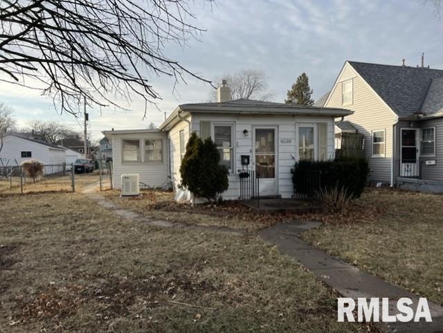 1604 31st St., Rock Island, IL 61201
