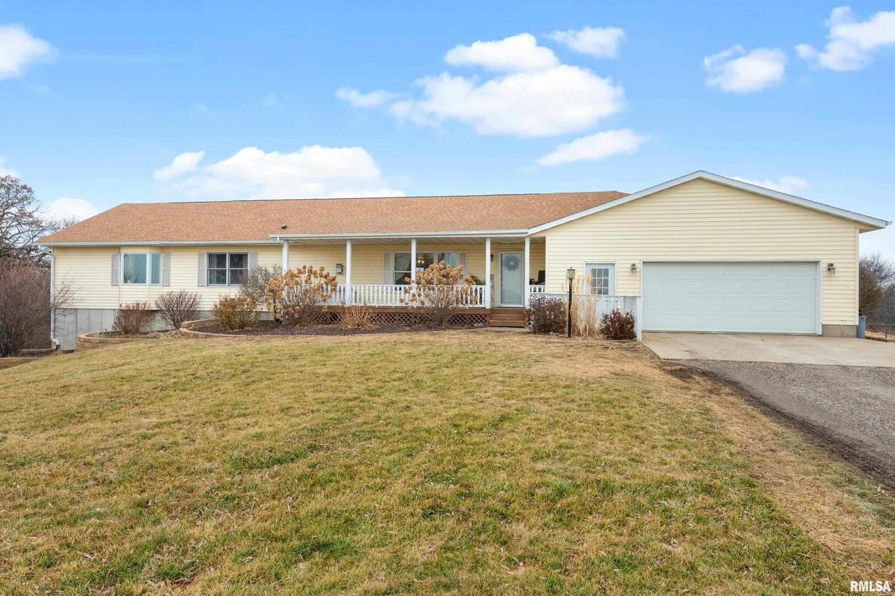 3264 110th Ave., New Windsor, IL