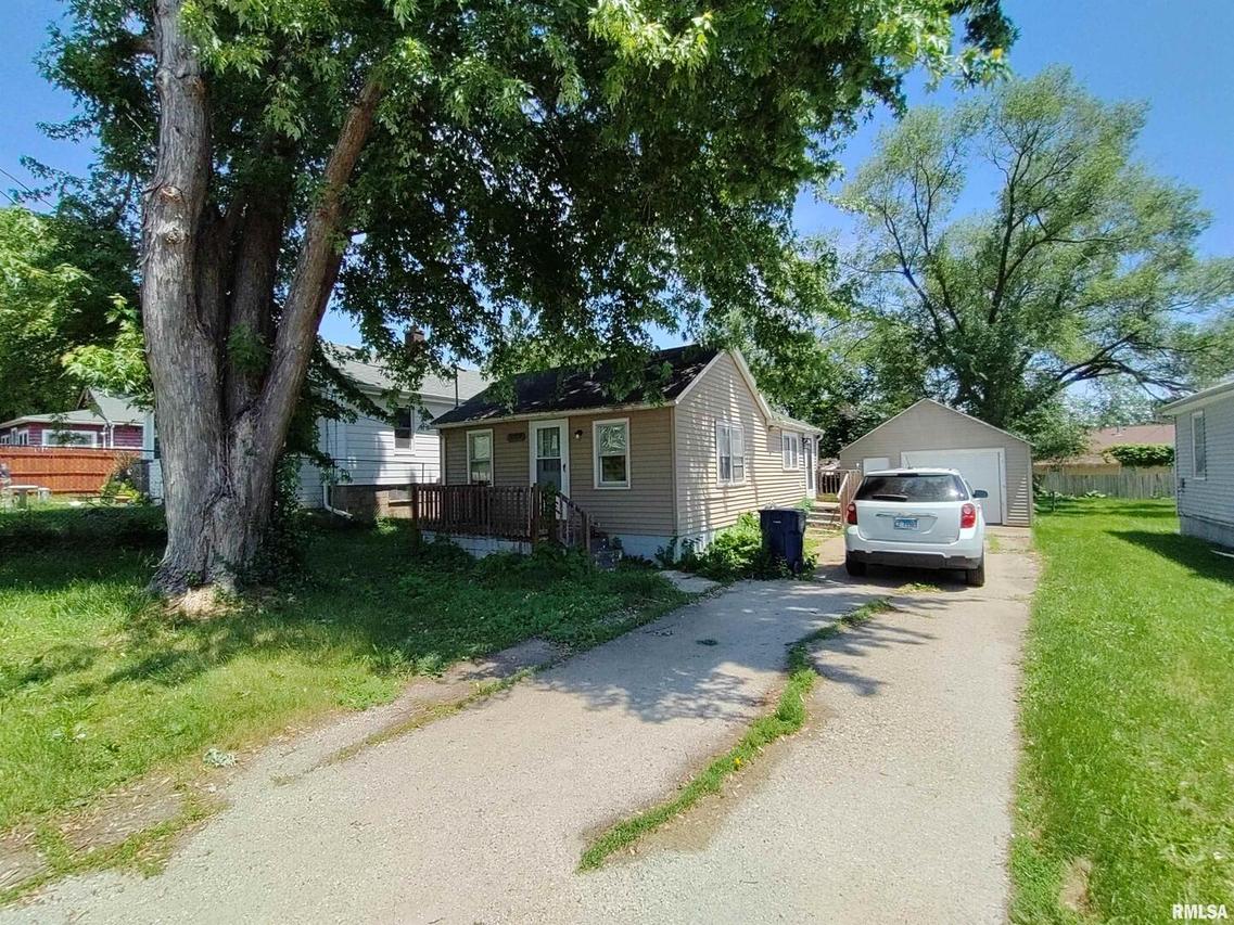 3814 13th St., Moline, IL 61265