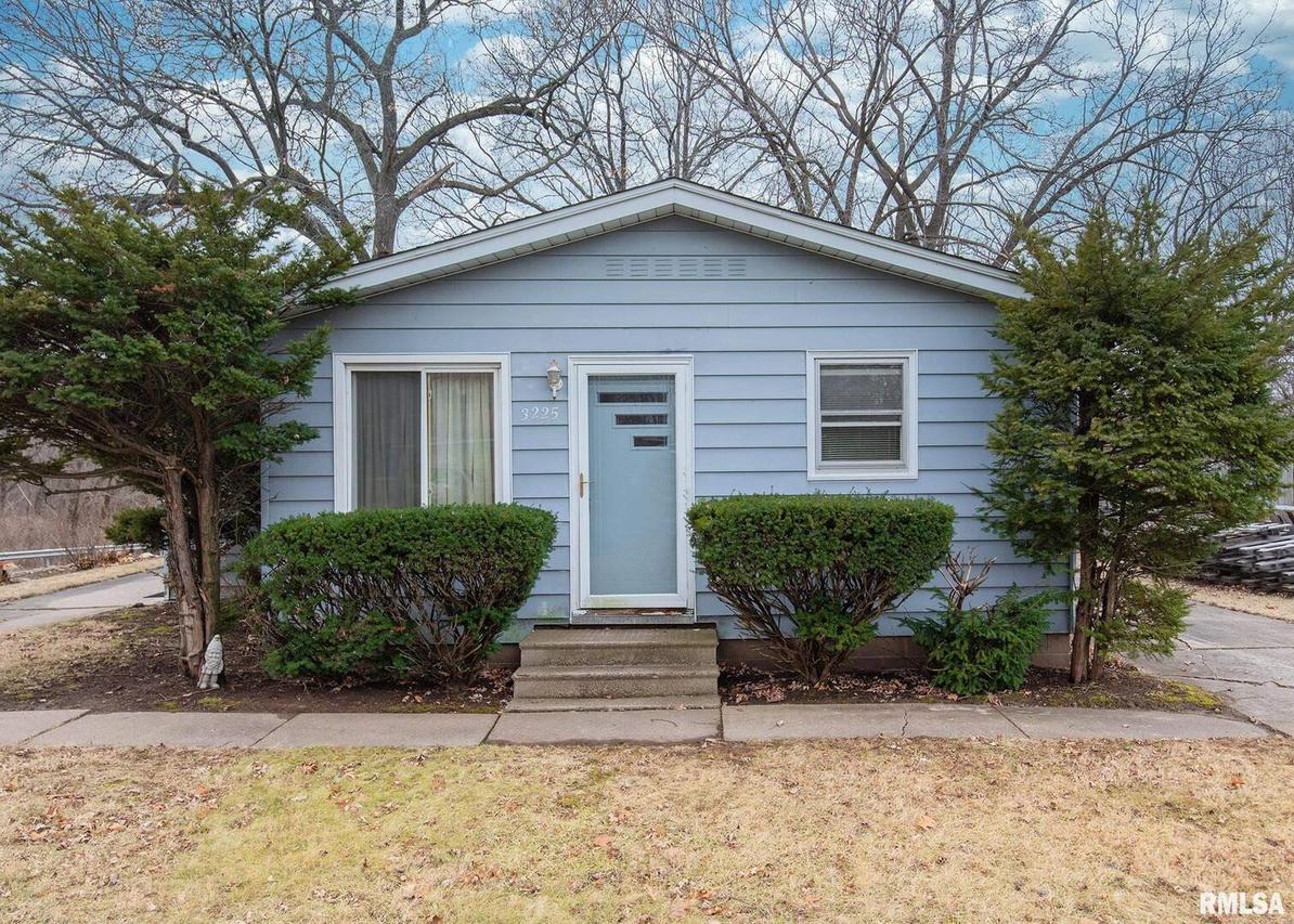 3225 2nd St., East Moline, IL 61244