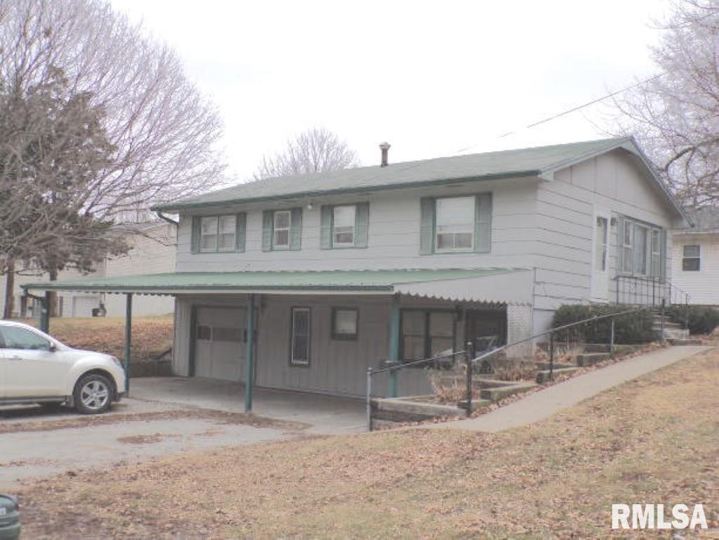 701 SW 4th Ave., Aledo, IL 61231