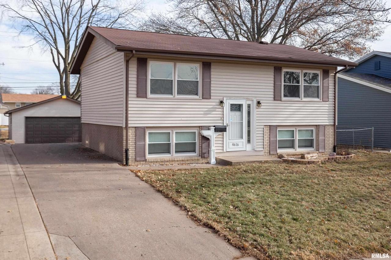 4616 47th St., Moline, IL 61265
