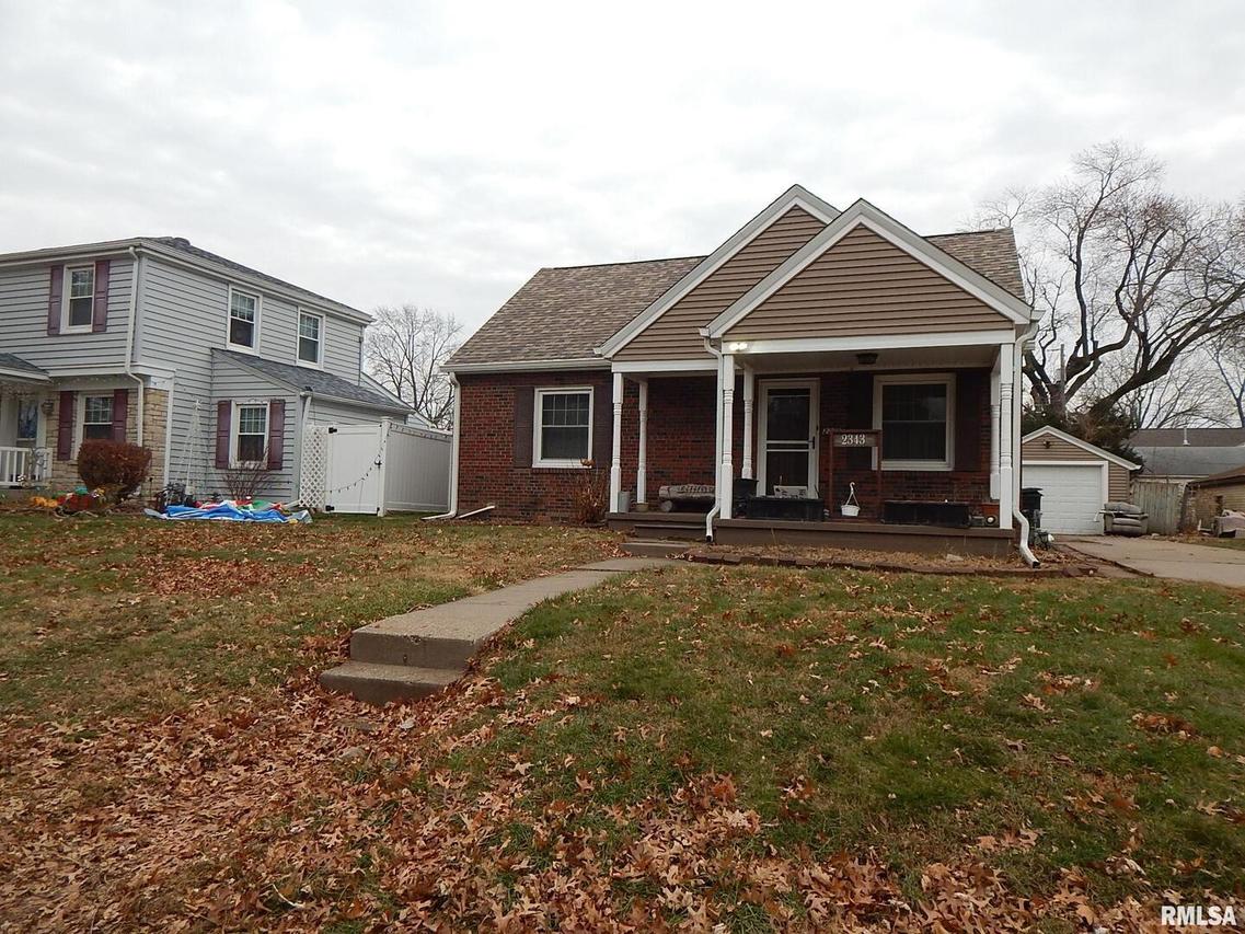 2343 24 1/2 St., Rock Island, IL 61201