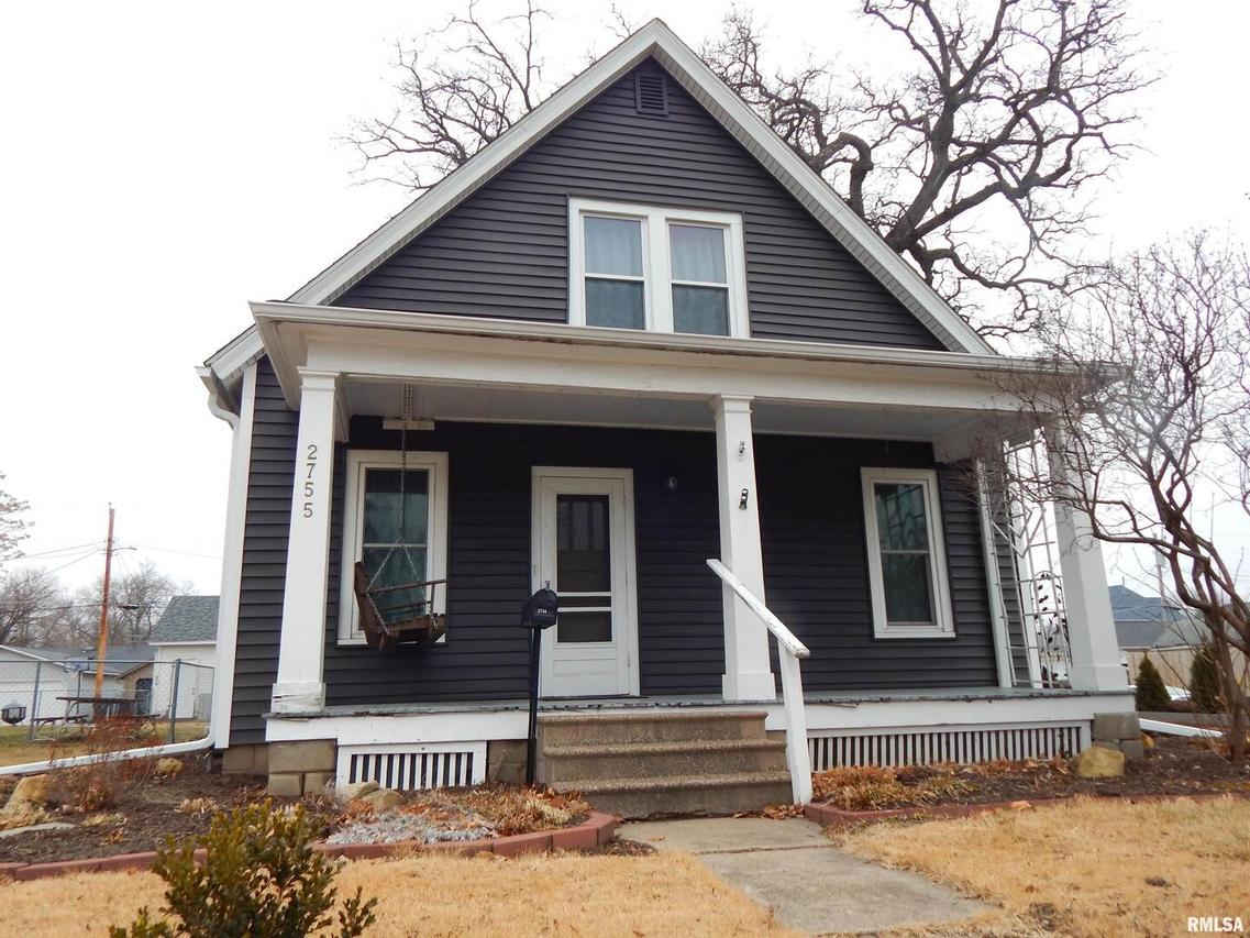 2755 12th Ave., Moline, IL 61265