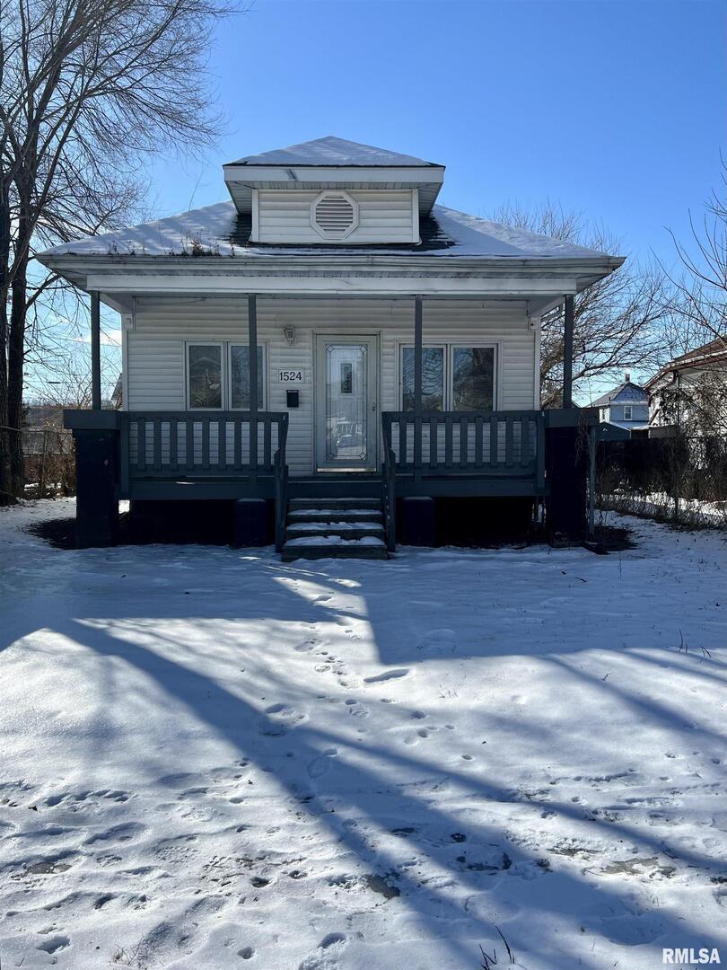 1524 11th Ave., East Moline, IL 61244