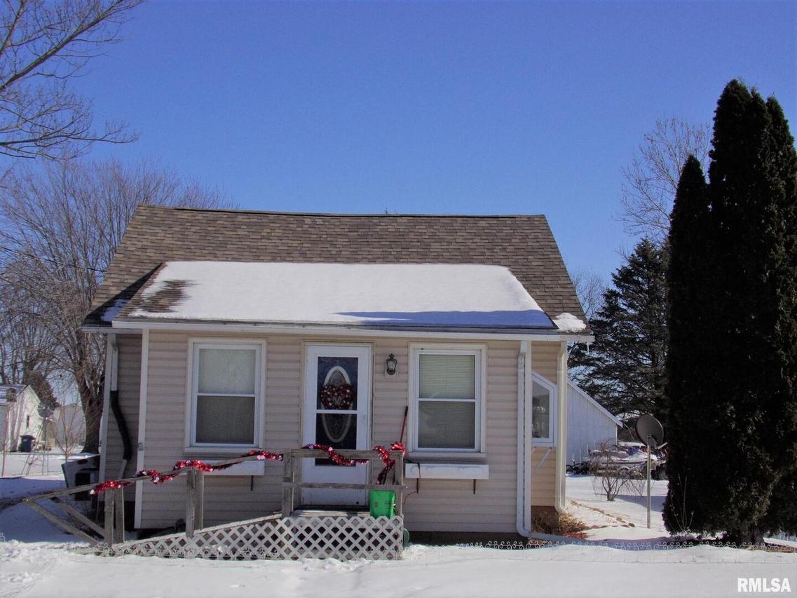 606 1st Ave., Sherrard, IL 61281