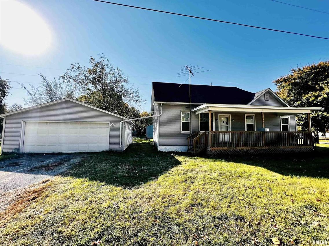 410 SW 2nd St., Aledo, IL 61231