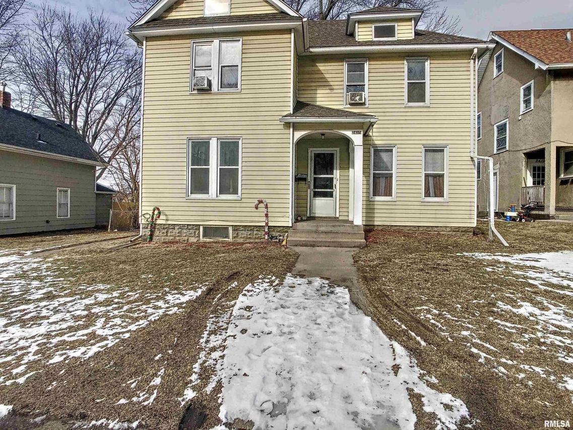 2415 7th Ave., Moline, IL 61265