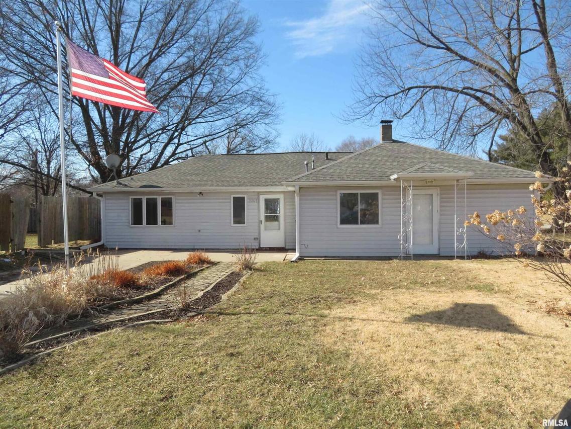 3207 12th St., East Moline, IL 61244