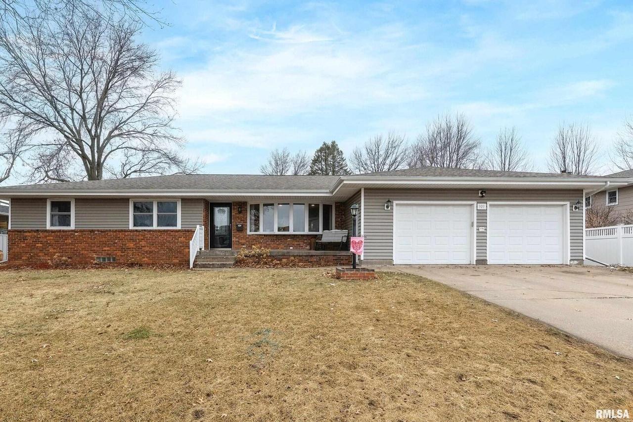 909 S Illinois St., Geneseo, IL 61254