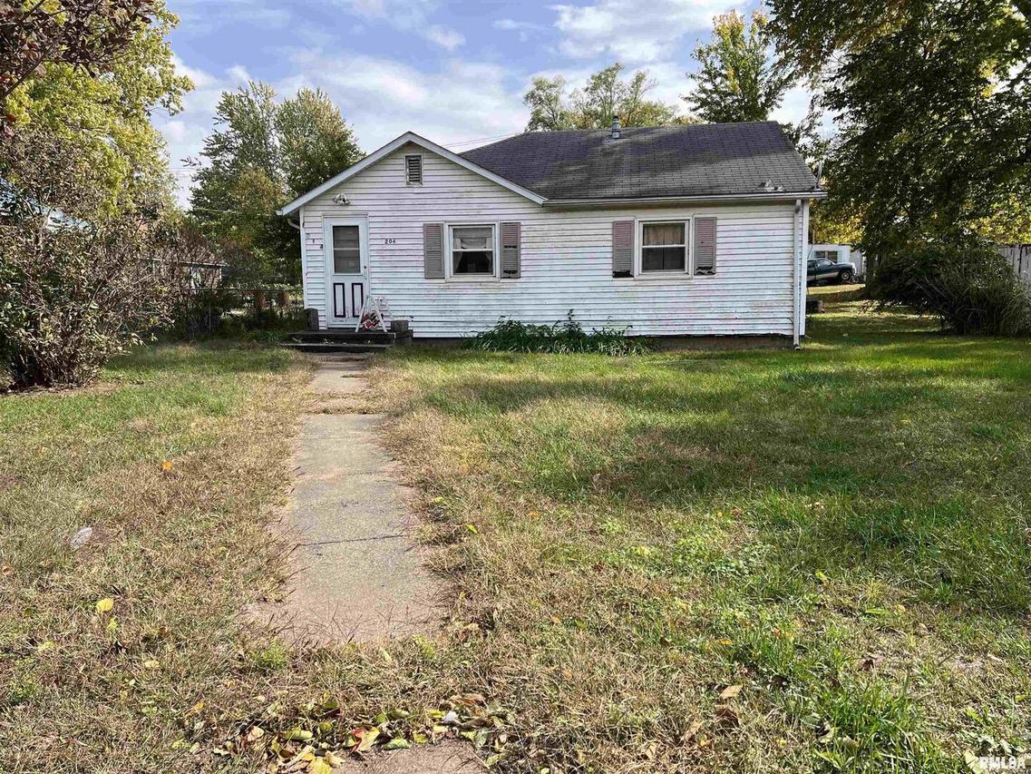 204 Main St., New Boston, IL 61272