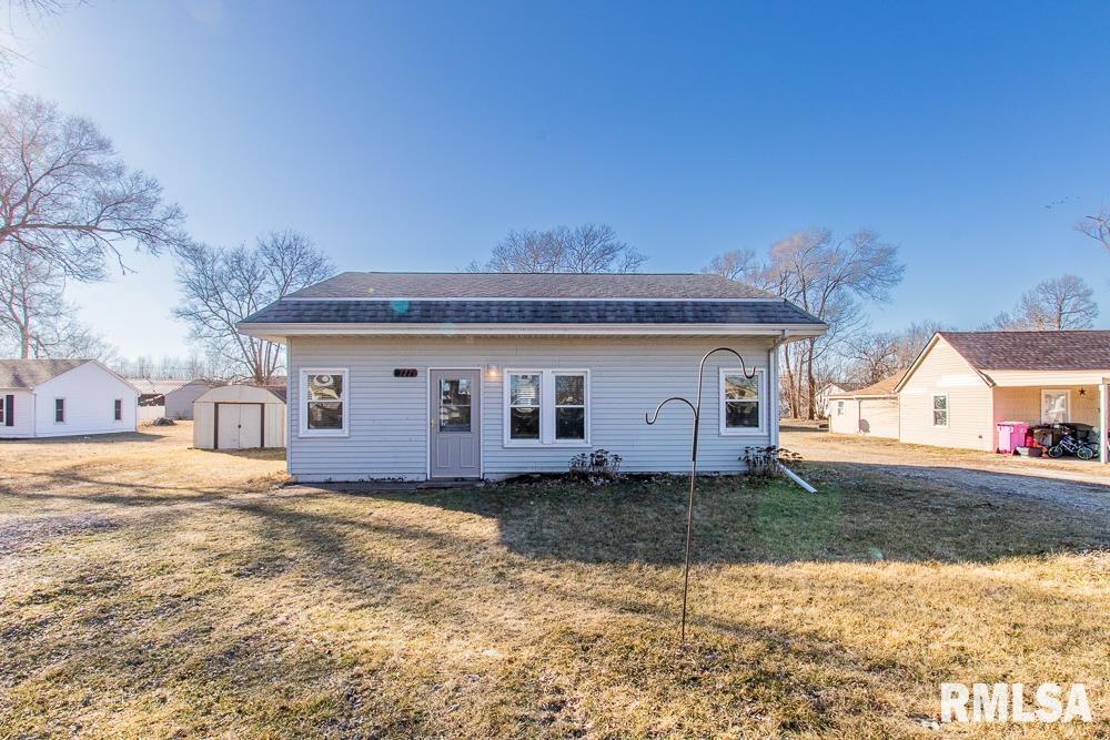 711 8th St., Colona, IL 61241