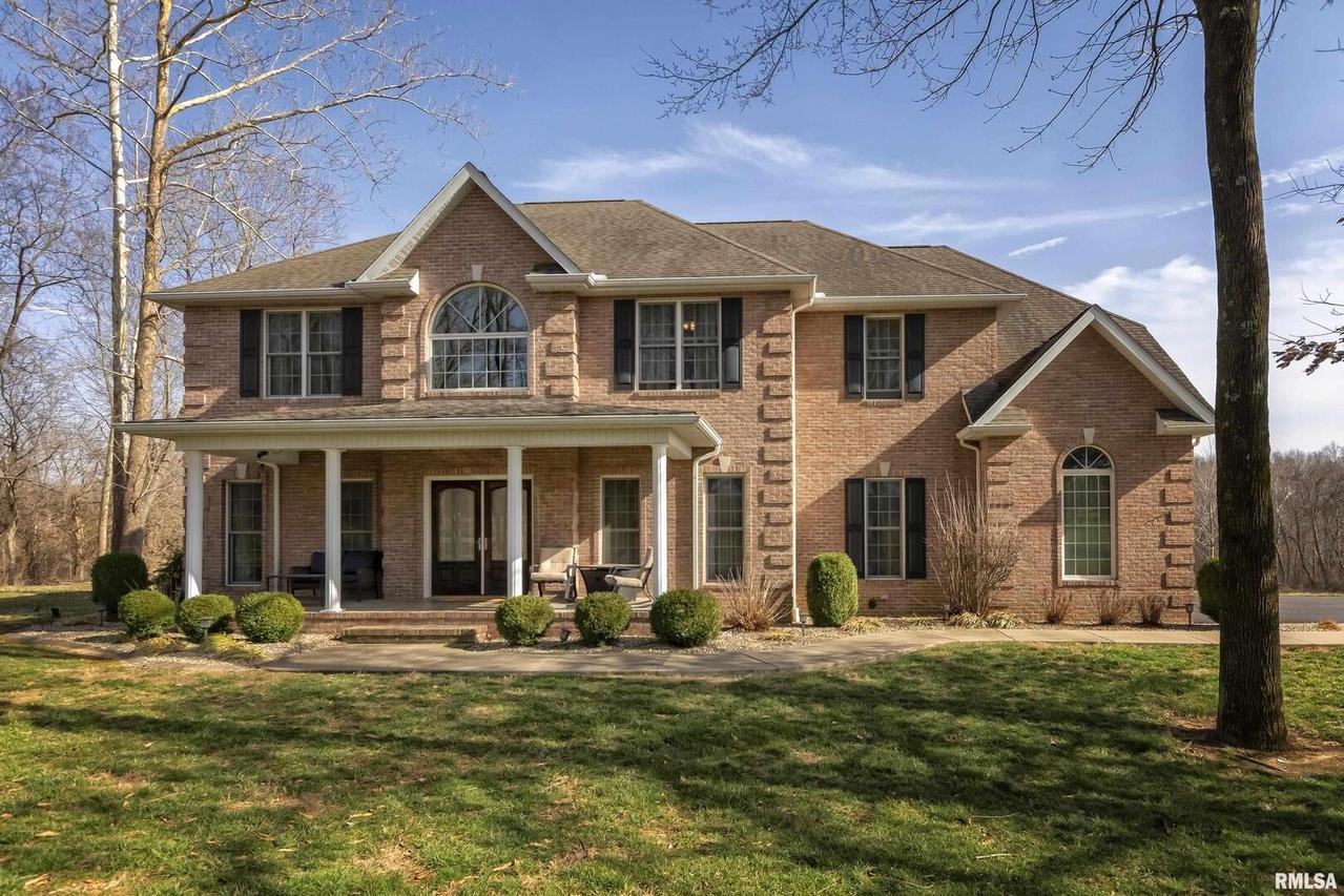 148 Twelve Oaks Dr., Murphysboro, IL 62966