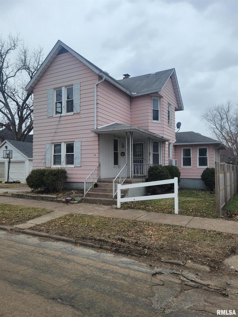 536 28th St., Rock Island, IL 61201