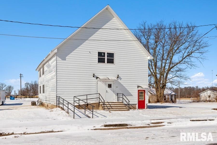 109 5th Ave., Sherrard, IL 61281