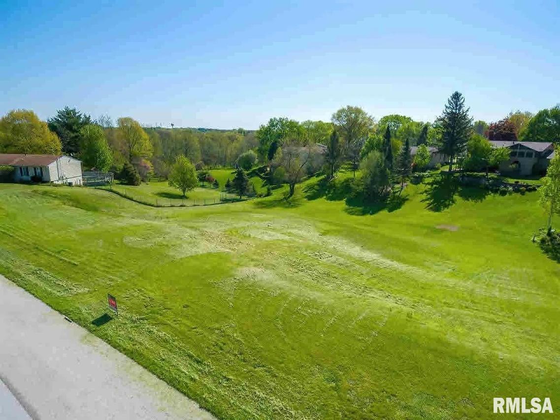 2707 W 3rd St., Coal Valley, IL 61240