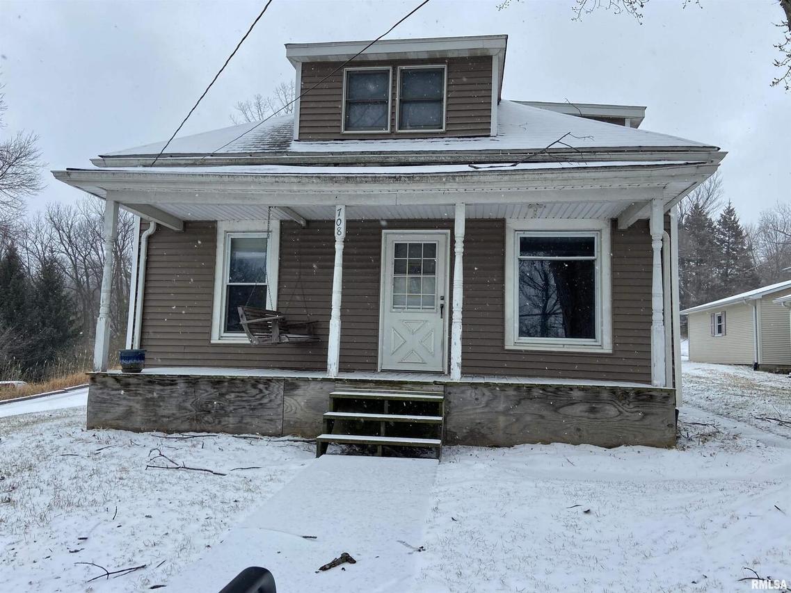 708 N High St., Port Byron, IL 61275