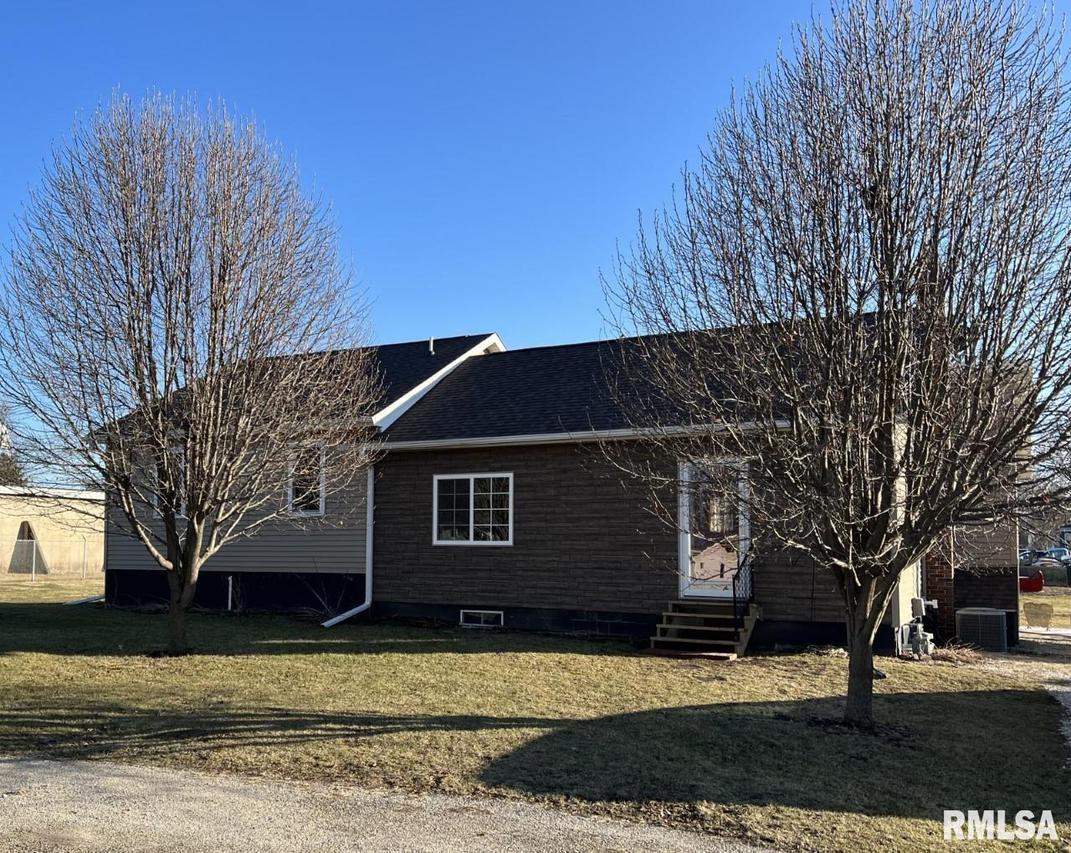 815 SE 1st St., Galva, IL 61434
