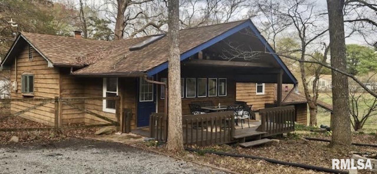 3904 Devils Fork Rd., Carbondale, IL 62901