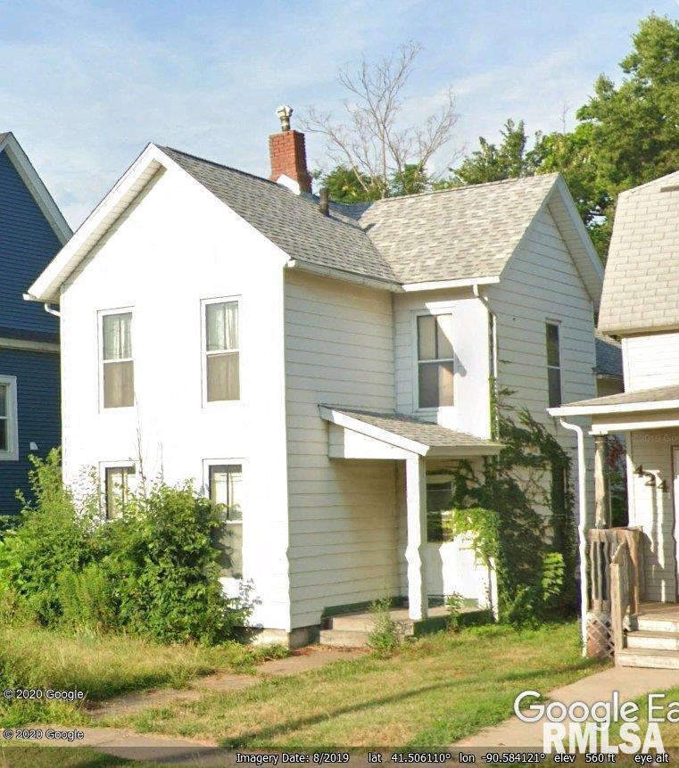 426 11th St., Rock Island, IL 61201